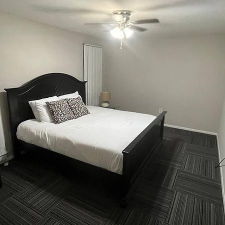Cozy Retreat 1.8 Mi To Stadium 게인즈빌 외부 사진
