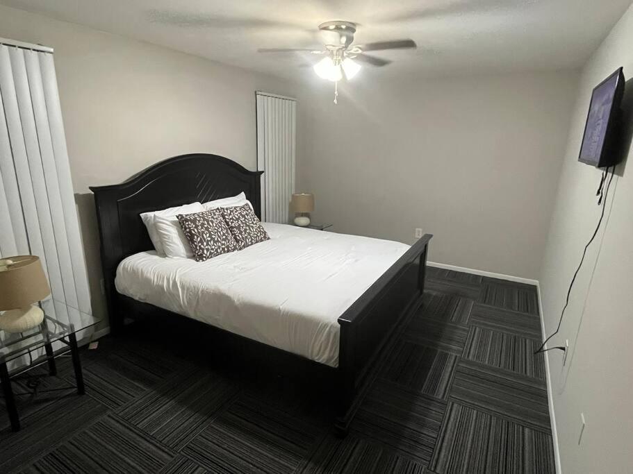Cozy Retreat 1.8 Mi To Stadium 게인즈빌 외부 사진